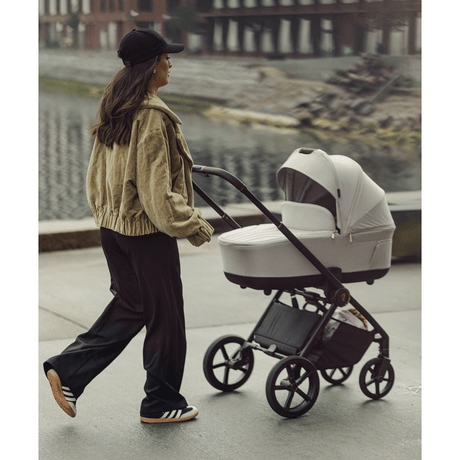Venicci Claro 2 in 1 Pushchair Bundle with Accessories - Vanilla