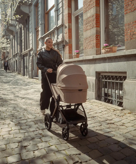 Venicci Upline 3 Travel System with Maxi Cosi Pebble Slide Pro Car Seat & Isofix Base - Sand