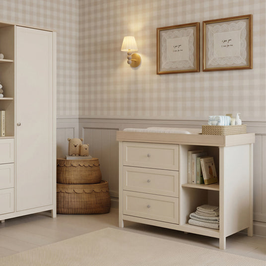 Bebe & Beyond Wanderer Changing Unit - Cashmere & Oak 1
