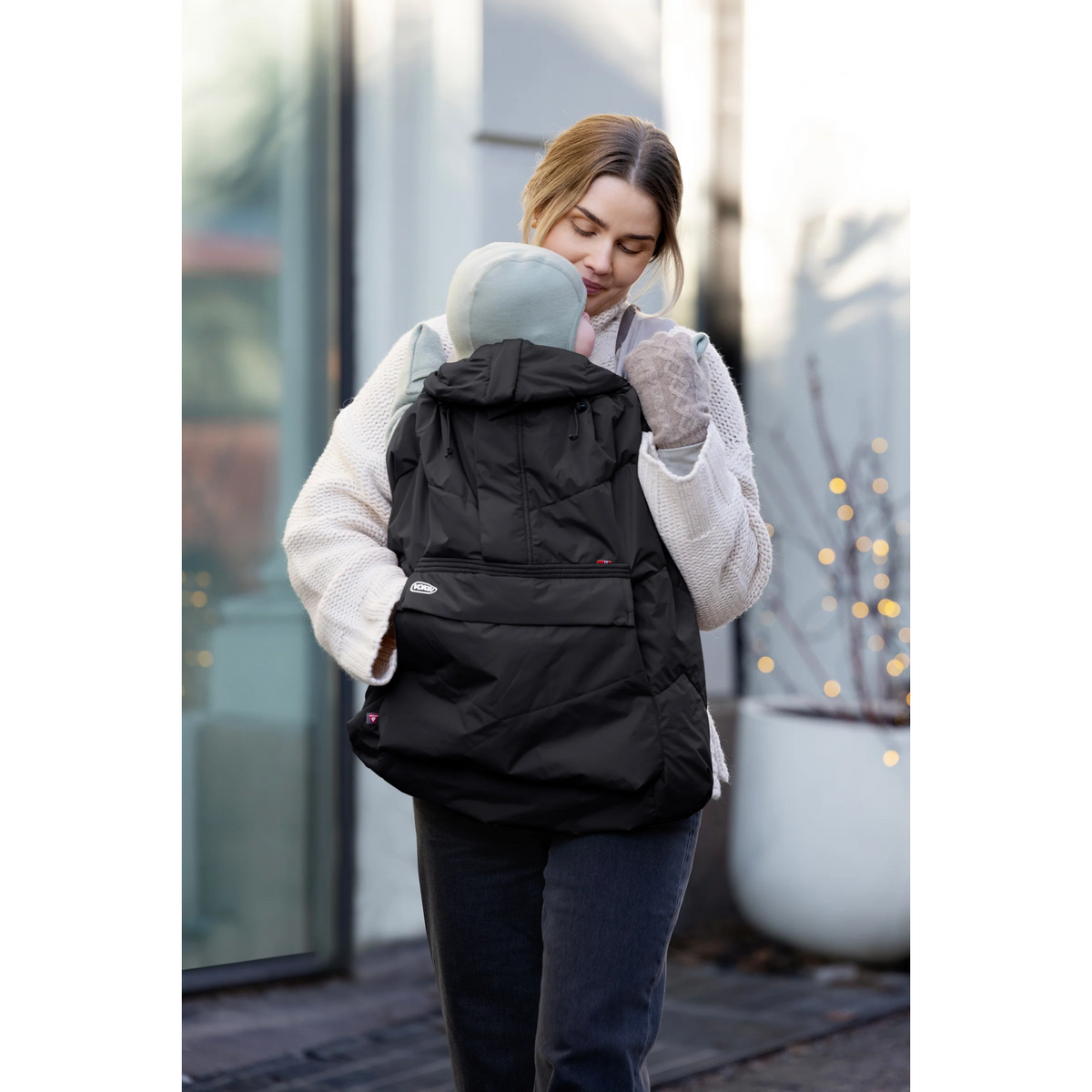 BeSafe Voksi Huddle Carrier Cover - Black 3