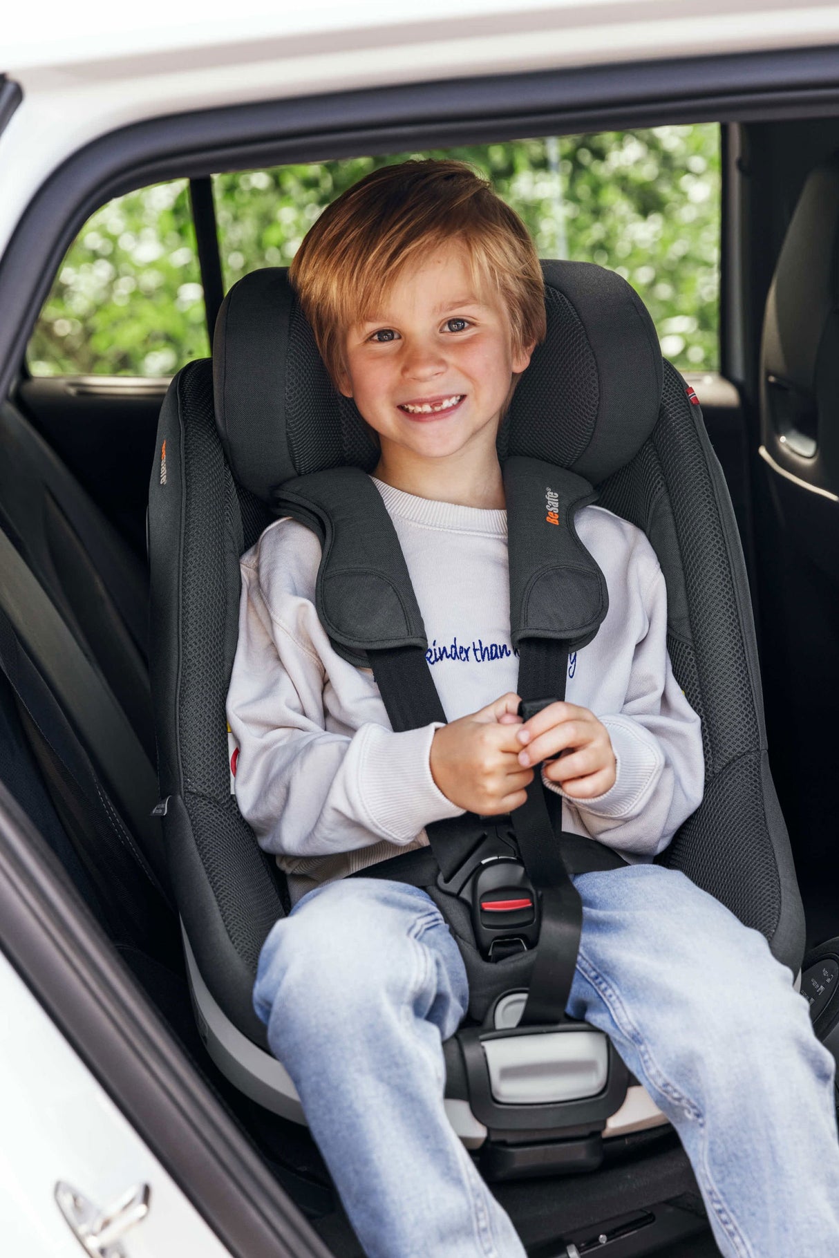 BeSafe Beyond Car Seat - Anthracite Mesh