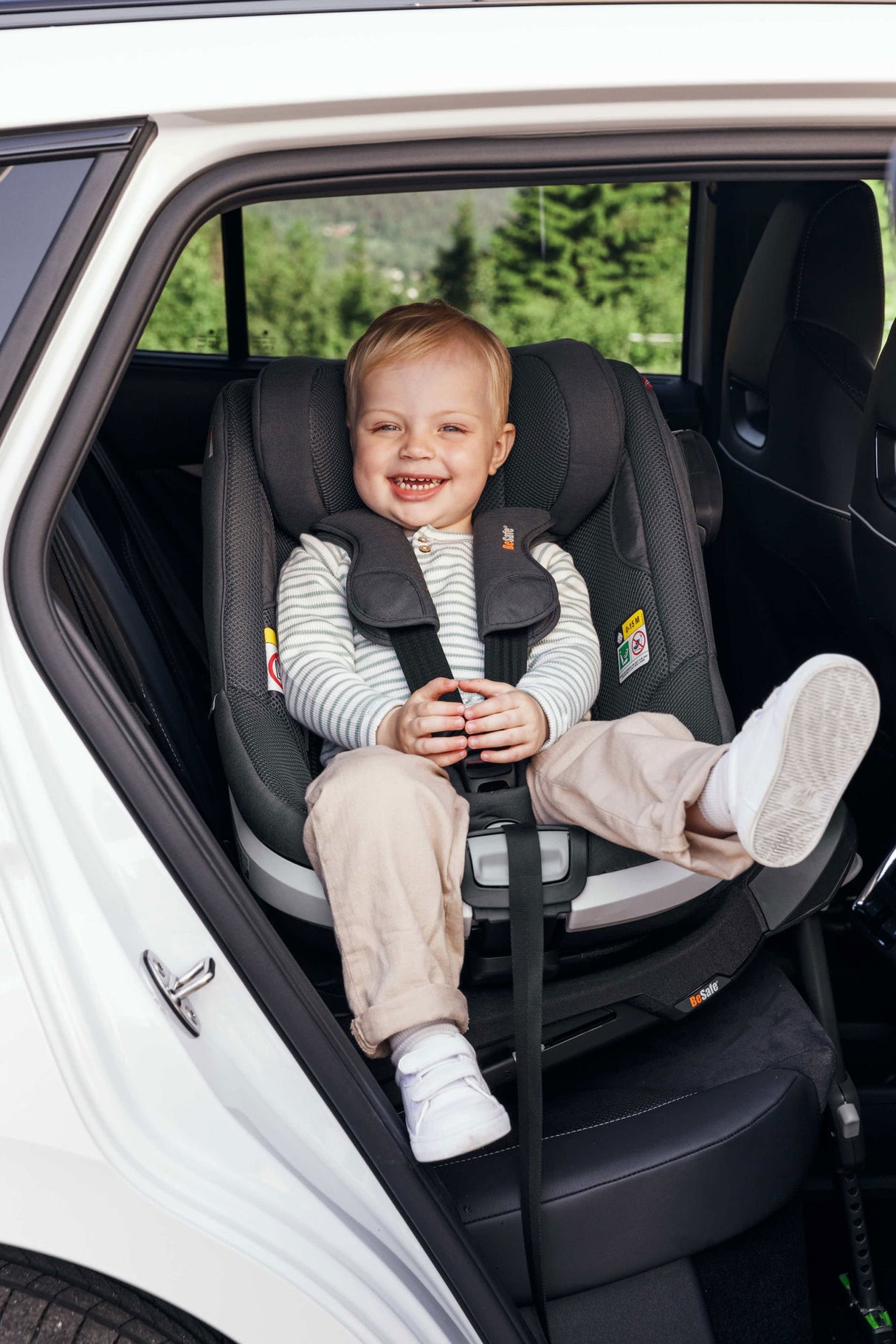 BeSafe Beyond Car Seat - Anthracite Mesh