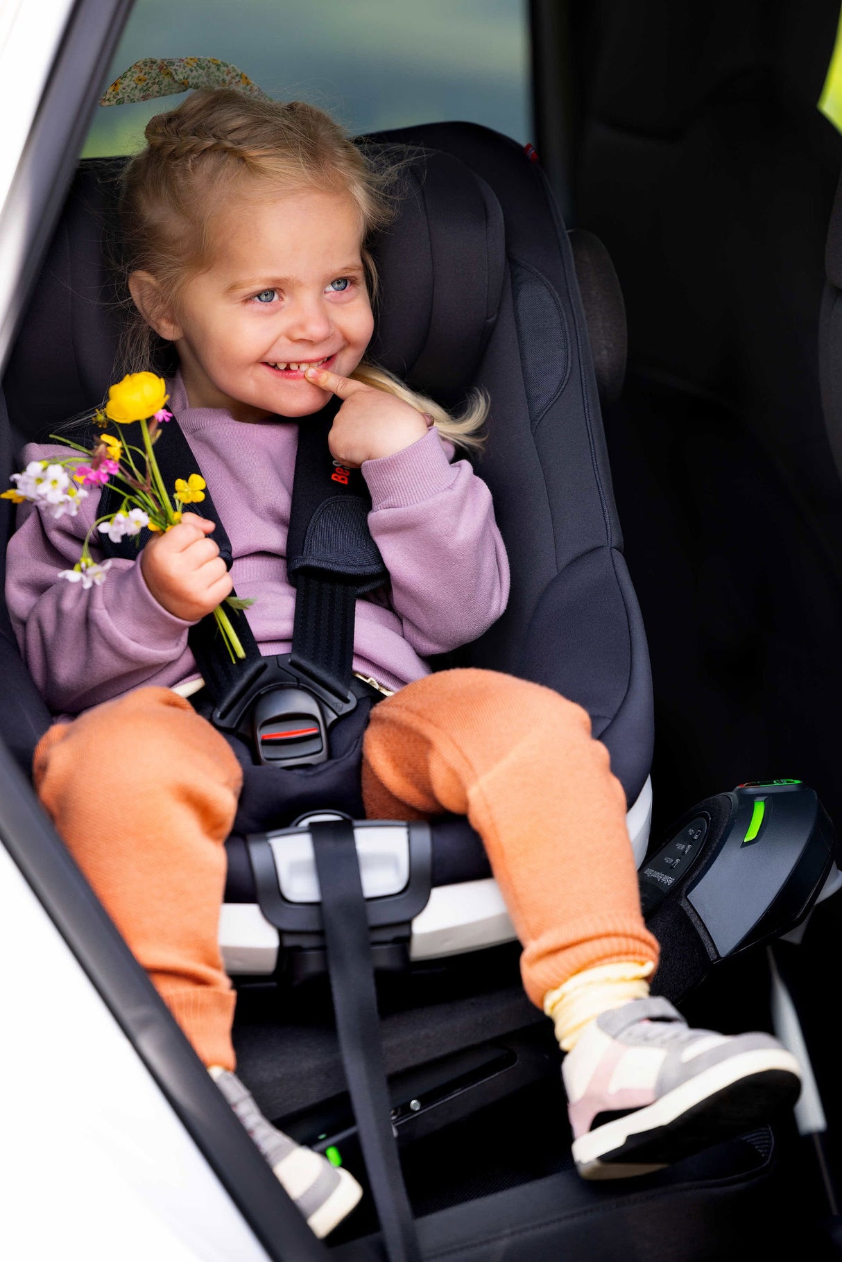 BeSafe Beyond Car Seat - Black Soft Breeze