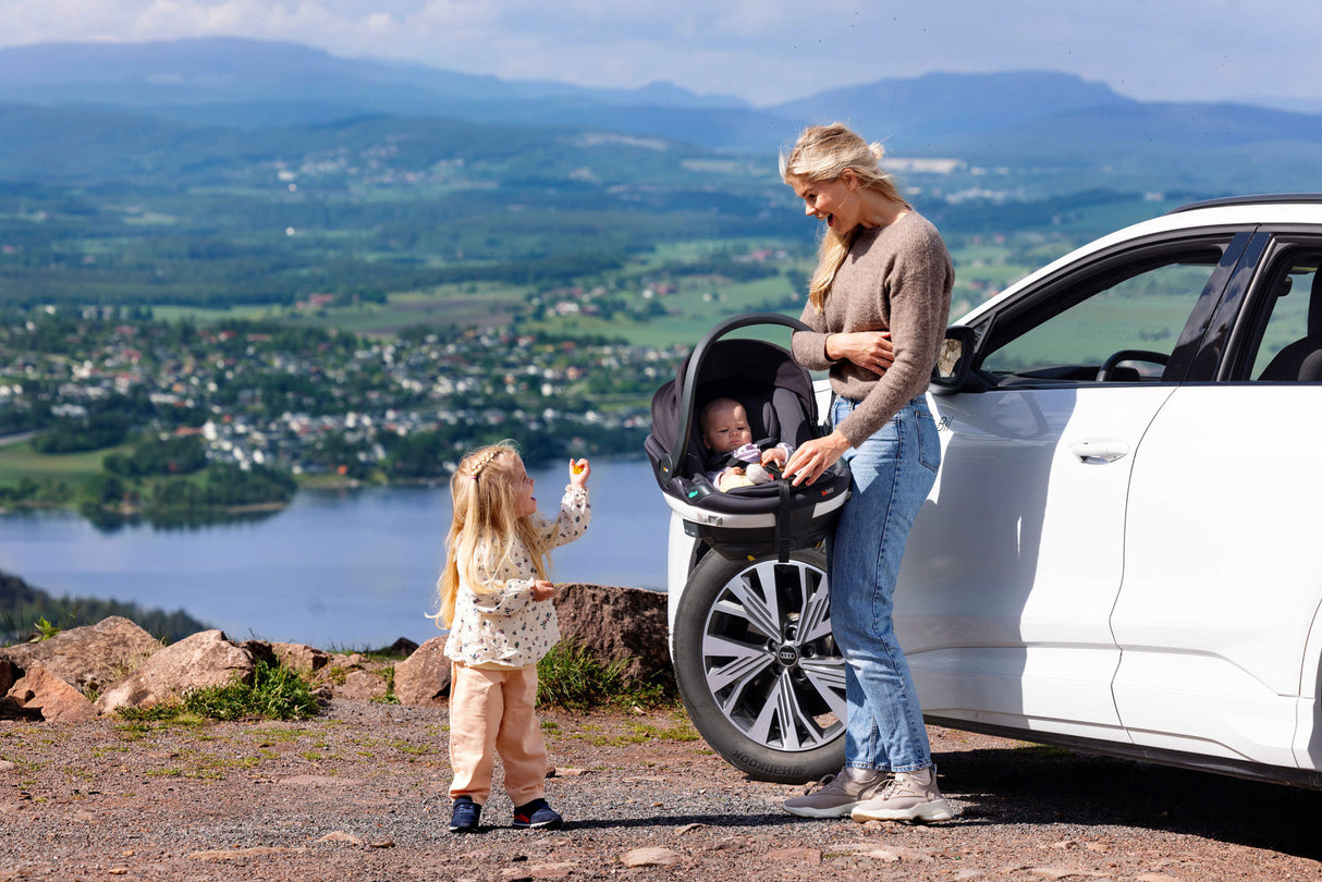 BeSafe Go Beyond i-Size Infant Car Seat - Black Soft Breeze