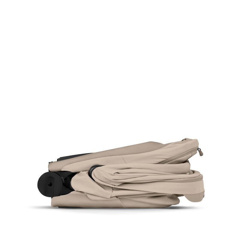Cybex Coya 2026 inc Carrycot - Matt Black / Cozy Beige 11