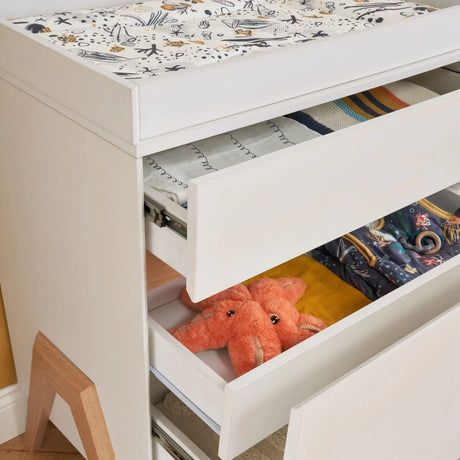 Tutti Bambini Fuori Chest Changer / Dresser - White / Light Oak