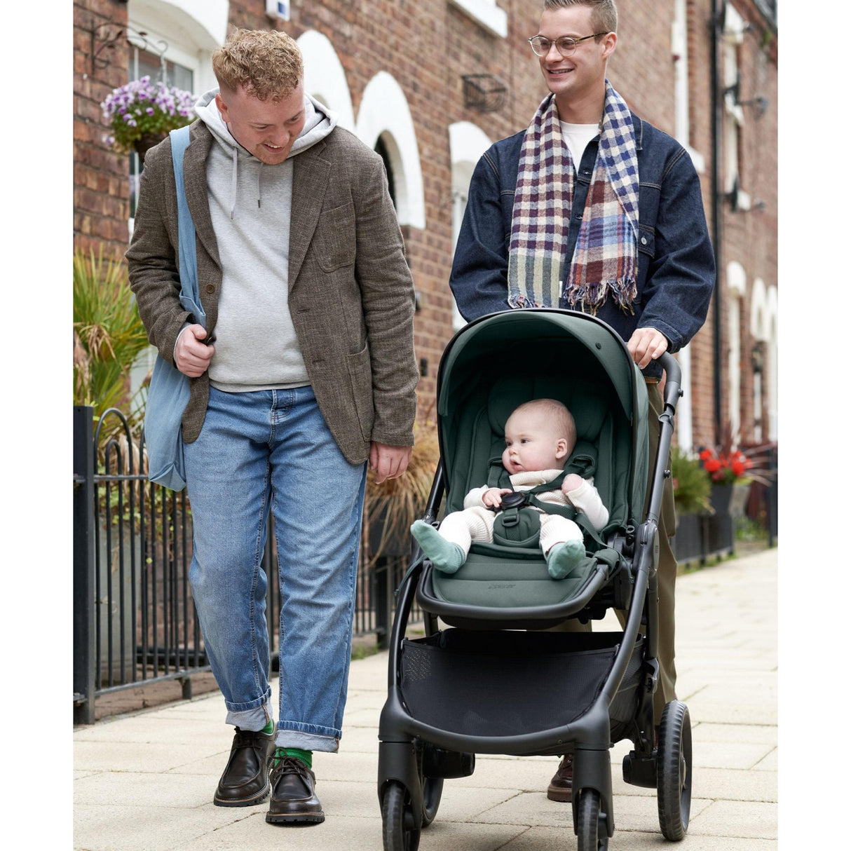 Mamas & Papas Ocarro 2 | Essential Kit (inc Pushchair, Carrycot, Adaptors, Cupholder, Bag, Footmuff, CC Stand) - Teal 7