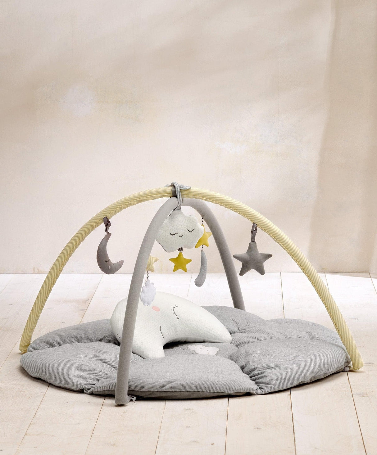 Mamas & Papas Playmat and Activity Gym - Dream Upon a Cloud