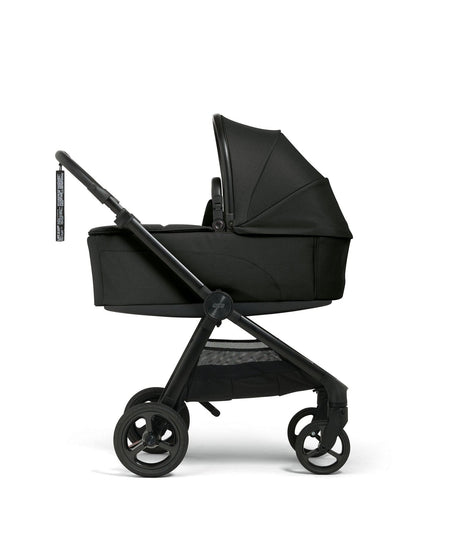 Mamas & Papas Vardo Travel System with Accessories, Maxi Cosi Pebble Pro2 and ISOFIX Base - Noir