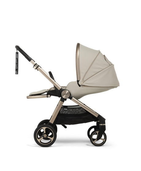 Mamas & Papas Vardo Travel System with Accessories, Maxi Cosi Pebble Pro2 and ISOFIX Base - Shell