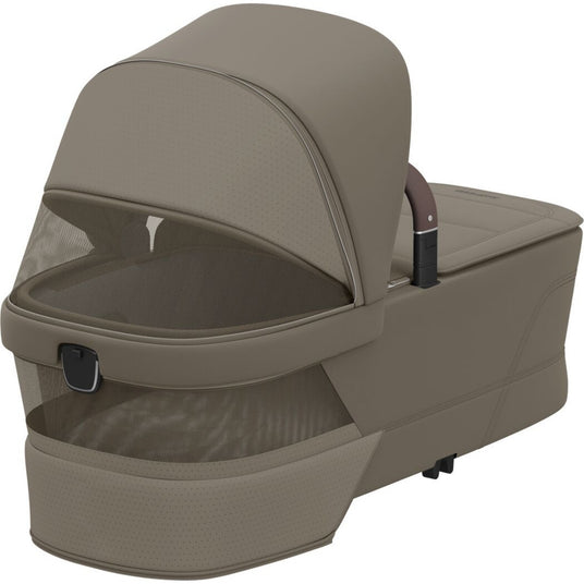 Maxi Cosi Fame Cabin Carrycot - Oak Truffle 5