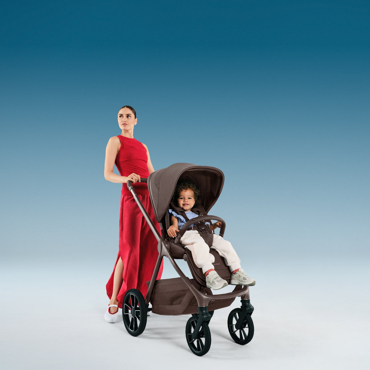 Maxi Cosi Oxford+ 2026 Essential Bundle including Carrycot - Onyx Black 11