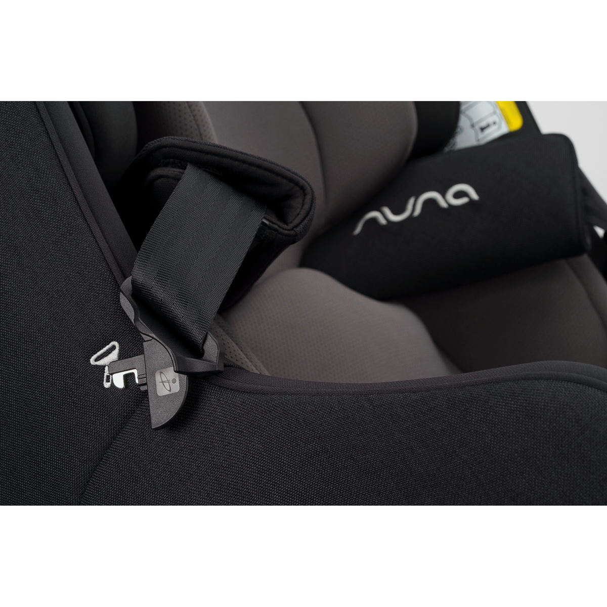 Nuna Relx Wind 360 i-Size Ventilation Car Seat - Caviar 23