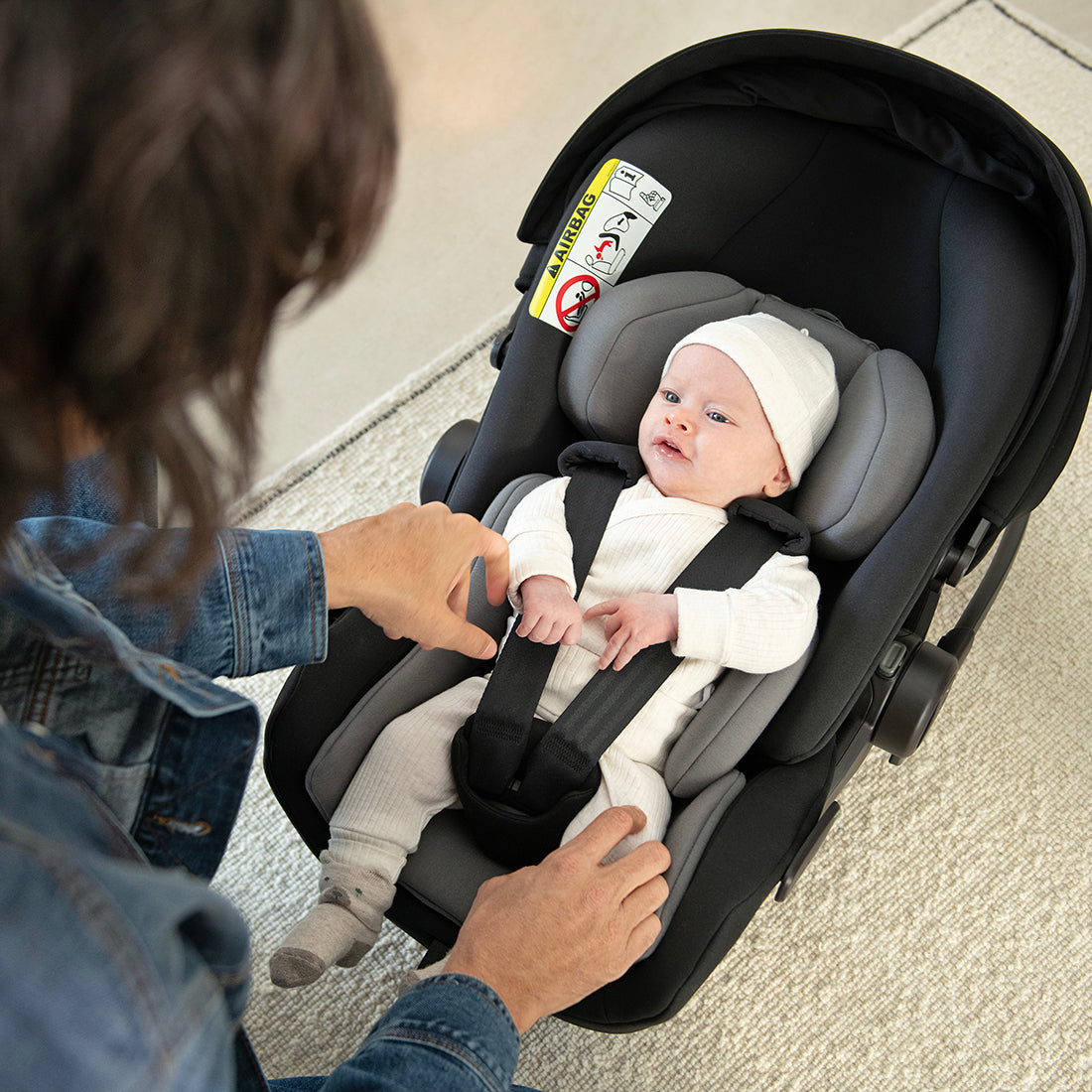 Nuna ARRA Flex Infant Car Seat - Caviar