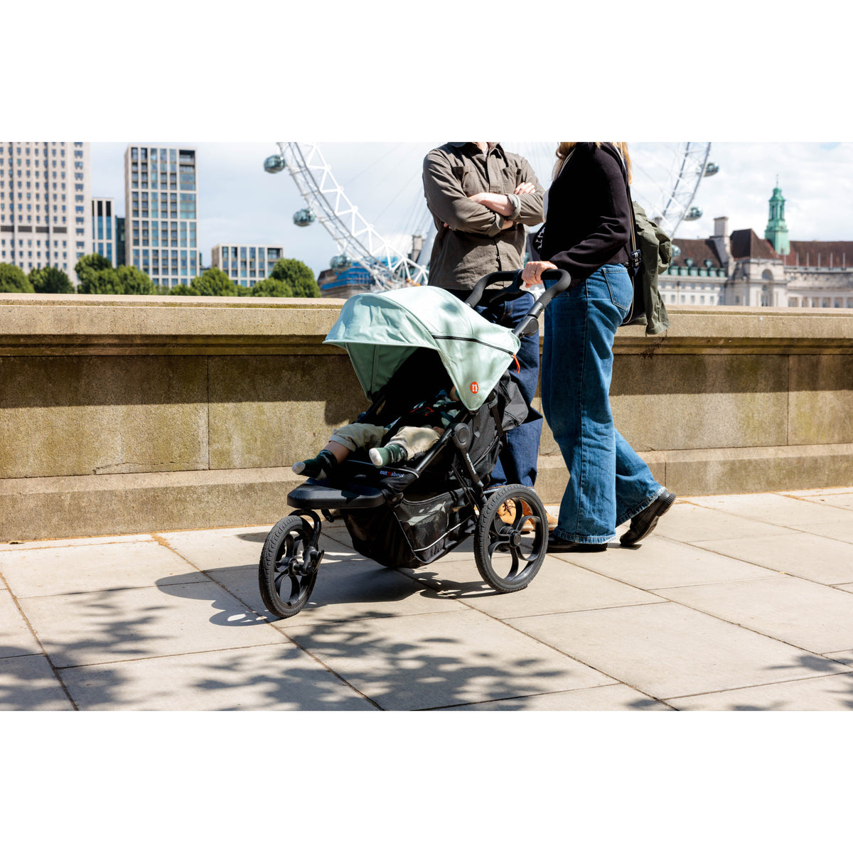 Out N About Nipper Compact - Black 14
