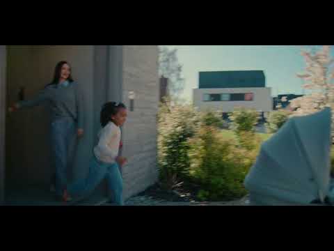 Venicci Upline 3 Pushchair Bundle with Accessories - Onyx