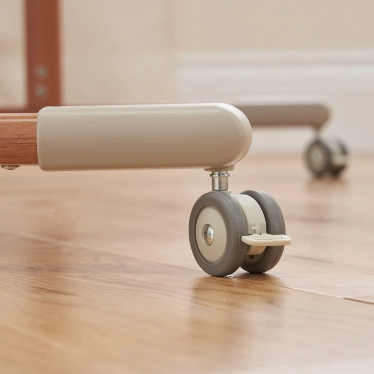Tutti Bambini ZiZee Rocking Crib - Scandinavian Walnut & Ecru