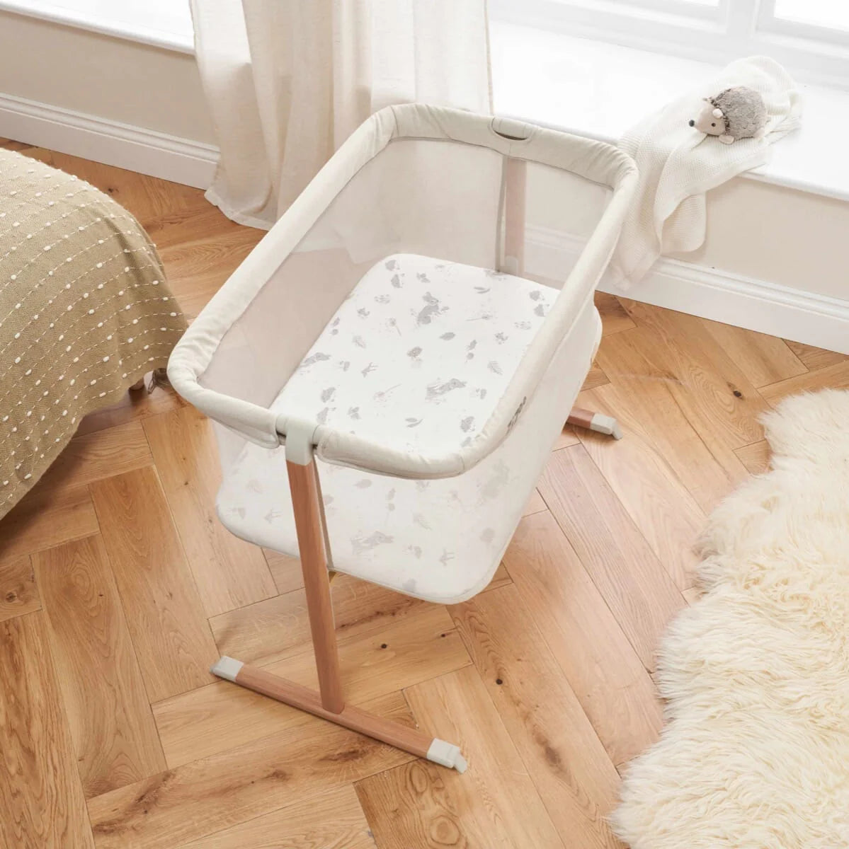 Tutti Bambini ZiZee Rocking Crib - Scandinavian Walnut & Ecru
