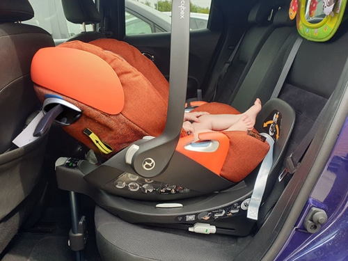 How to install your Cybex cloud z and isofix base 