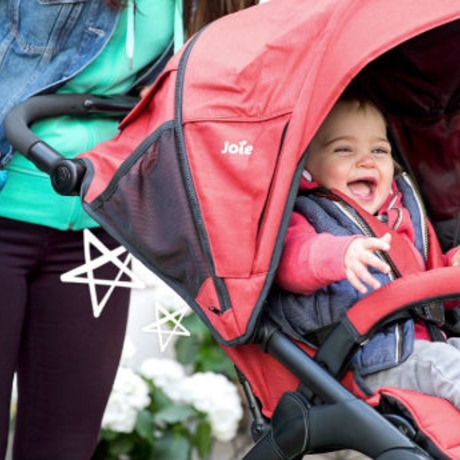 10 pushchairs with the biggest hoods